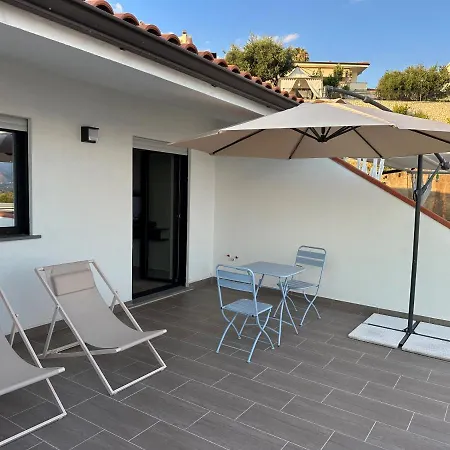 Punto Di Vista Apartment